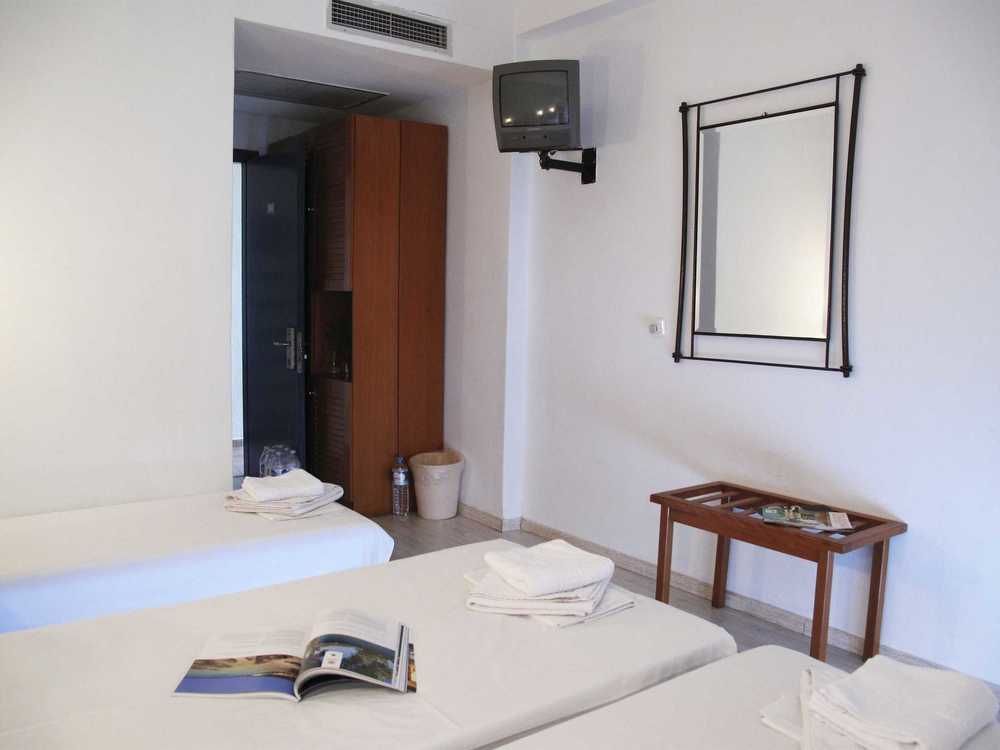 Hotel Azur Kriopigi Exterior photo